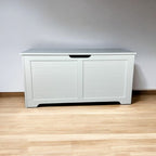 White Cat Litter Box Furniture with Top Opening, Hidden Washroom Cabinet for Large Cats